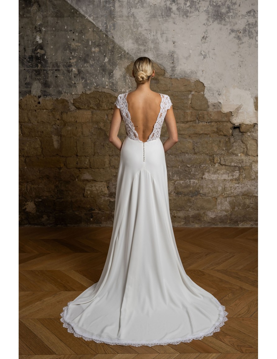 Sophie Backless Wedding Dress